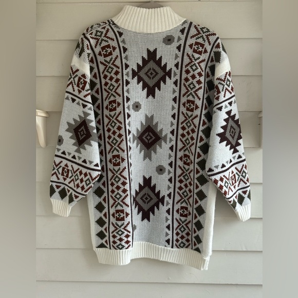 Vintage Aztec Mock Neck Sweater (see measurements) Made in USA - Picture 9 of 11